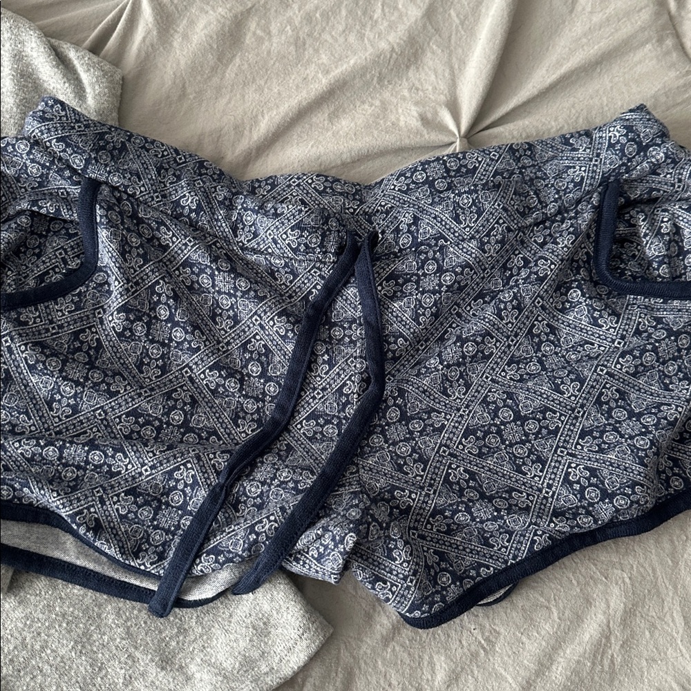 Lucky brand lounge set - Picture 3 of 4